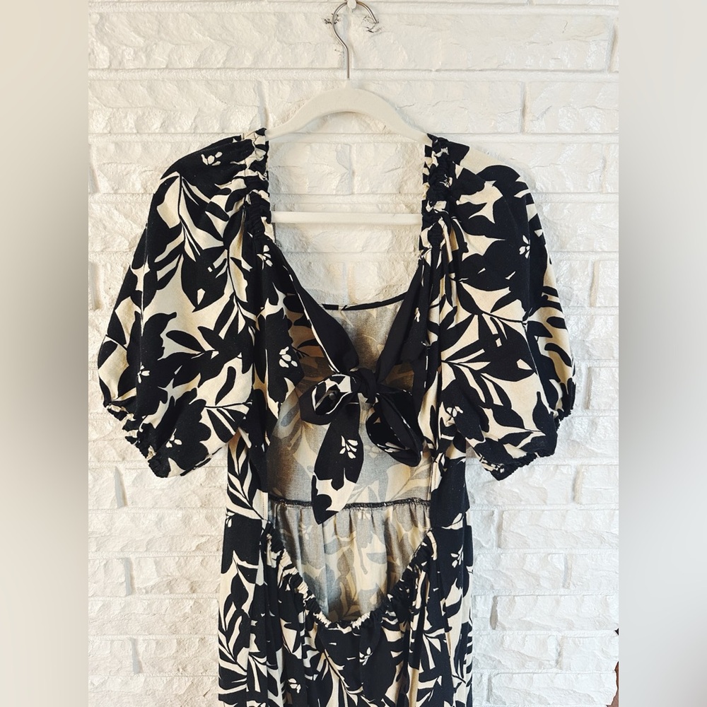 Floral Black and Cream Midi Who What Wear Dress - Picture 6 of 7